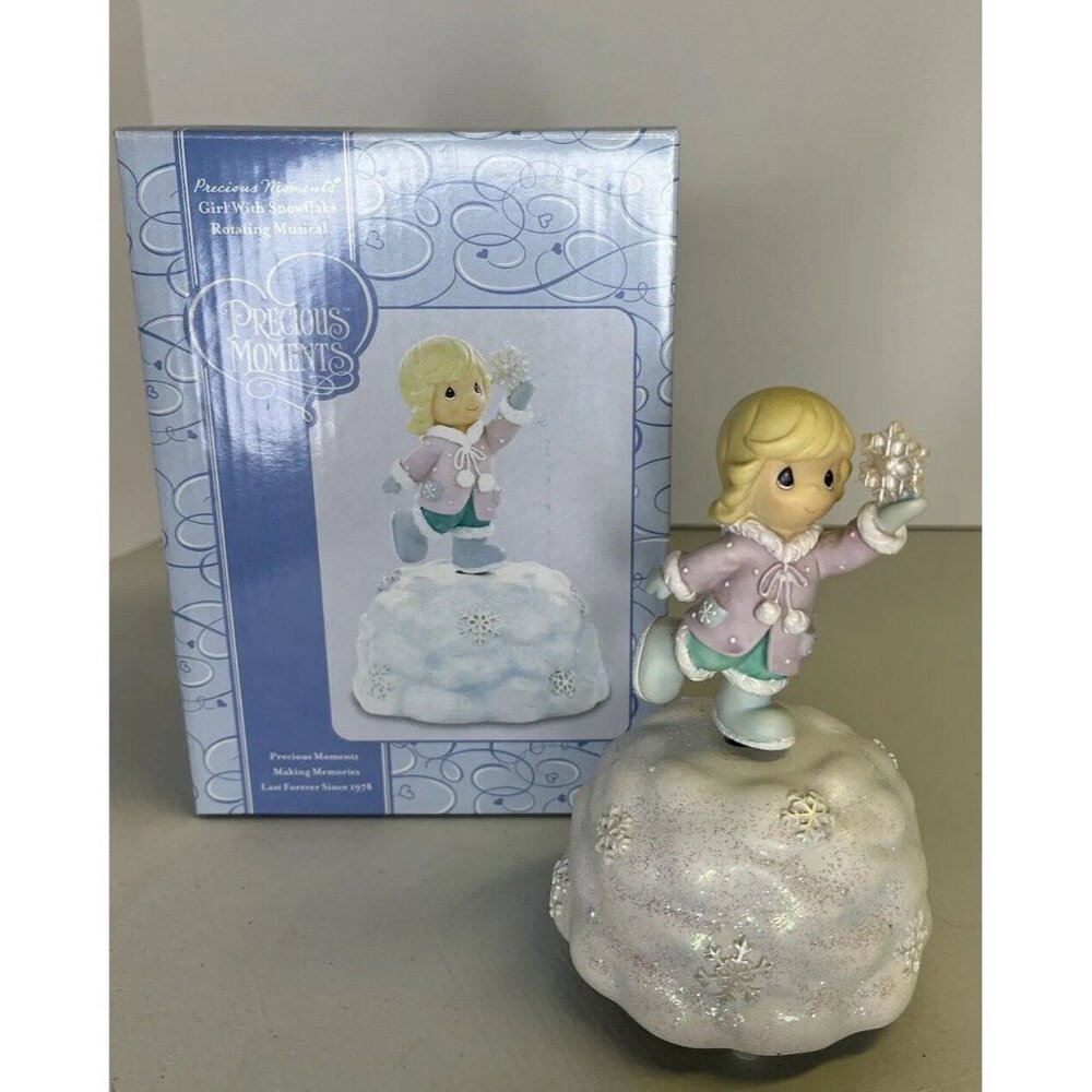 Precious Moments Music Girl Snowflake 990012 It Came Upon a Midnight Clear 2008